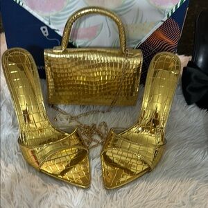 Set Gold Mini Croc-Embossed Barrel Bag and Sandals